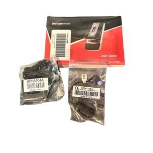 Motorola W385 Accessories - User Guide, Power Cord, Headphone Adapter